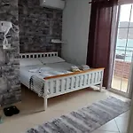 Bed & Breakfast Nesti Relax Lini