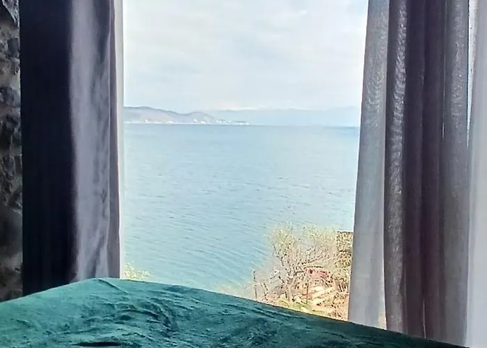 Nesti Relax Bed and breakfast Lini