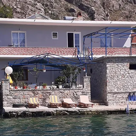 Oda ve Kahvaltı Nesti Relax