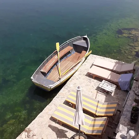 Oda ve Kahvaltı Nesti Relax