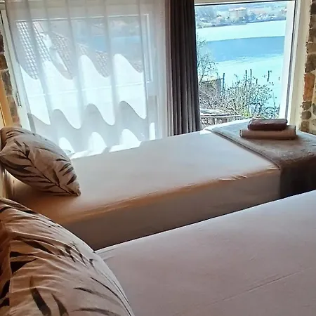 Nesti Relax فندق مبيت وإفطار