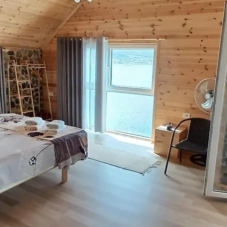 Nesti Relax Oda ve Kahvaltı Lini