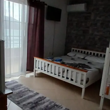 Nesti Relax 4* Lini