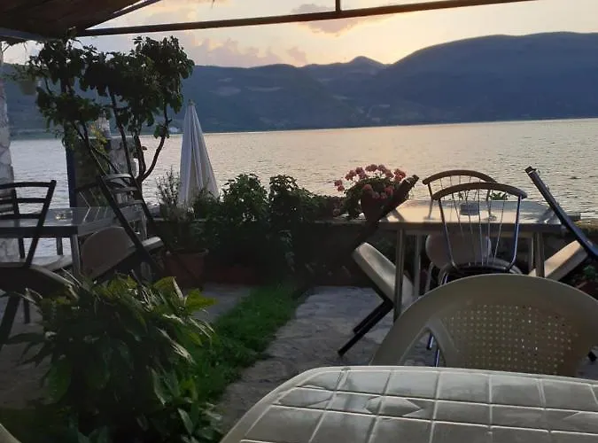 Nesti Relax Couette-café Lini