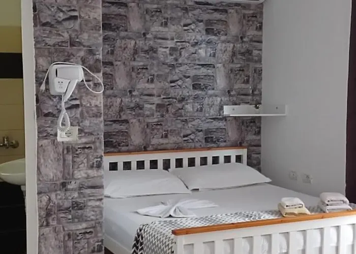 Nesti Relax Bed & Breakfast Lini